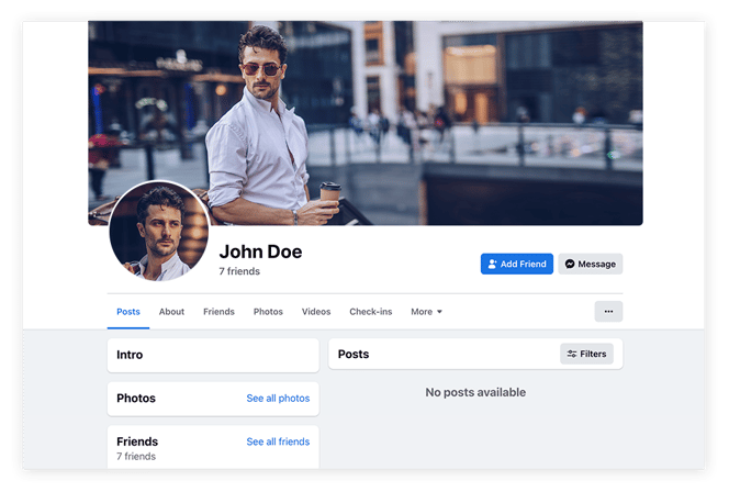 Peu d’amis et quelques photos professionnelles sont des signes courants du profil de médias sociaux d’un escroc sentimental.